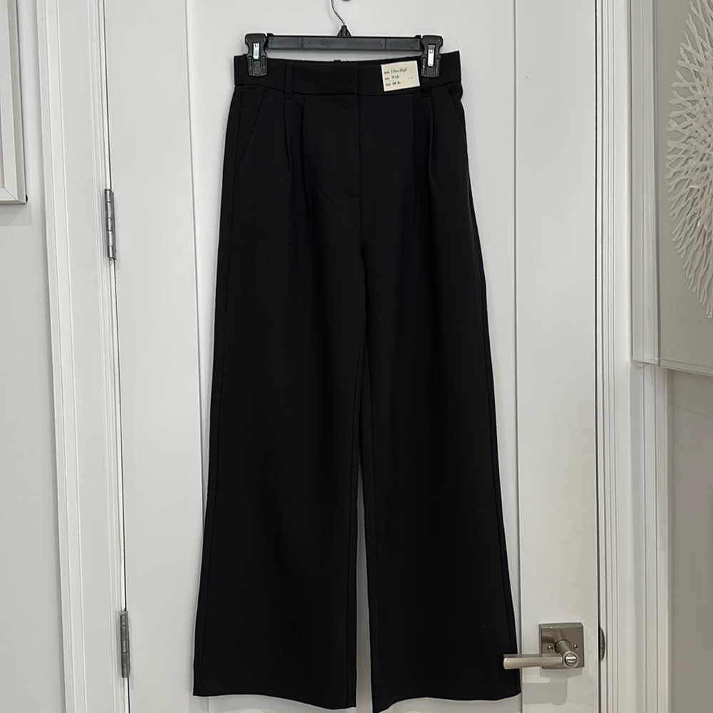 Abercrombie Ultra High Rise Wide Leg Pant